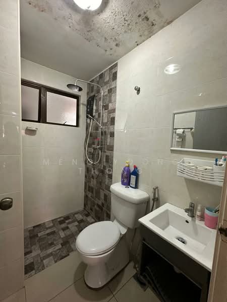 2.5-storey Terraced House for Sale in Puchong (Selangor) - Meng Yoong Thong - Bathroom - PropertyGuru.com.my