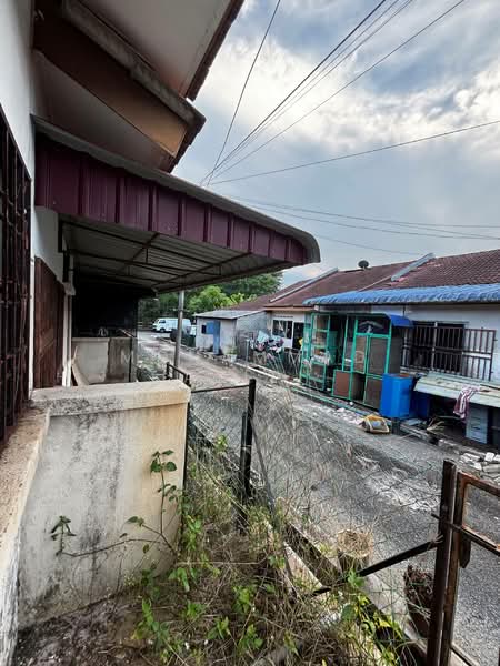 Terraced House for Sale in Kuantan (Pahang) - Mohammad Azizi - PropertyGuru.com.my