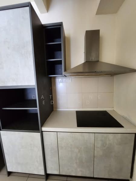 Servis Apartment untuk Disewa di Savanna Executive Suite @ Southville City - Catherine Edward - Kitchen - PropertyGuru.com.my