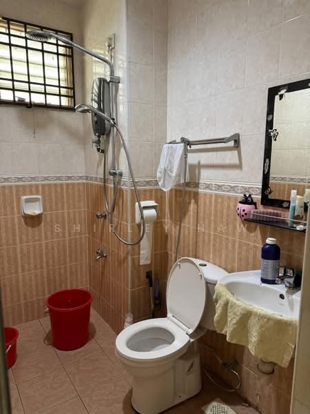 2-storey Terraced House for Rent in Permas Jaya (Johor Bahru) - Shirley Haw - Bathroom - PropertyGuru.com.my