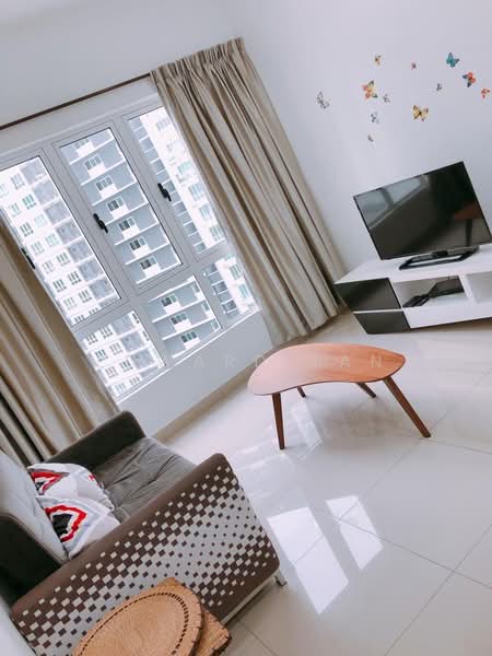 Tropez Residences untuk Untuk Disewa - RM 1,700 /bulan, Apr 2026 - Living Room - PropertyGuru.com.my