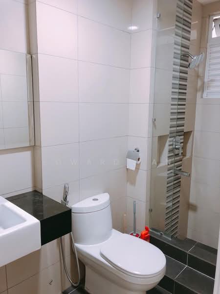 Tropez Residences untuk Untuk Disewa - RM 1,700 /bulan, Apr 2026 - Bathroom - PropertyGuru.com.my