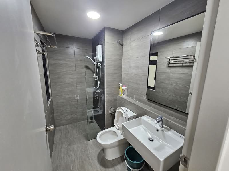 Service Residence for Rent at Maya Bay Residences @ Gamuda Cove - MISS LIM - Bathroom - PropertyGuru.com.my