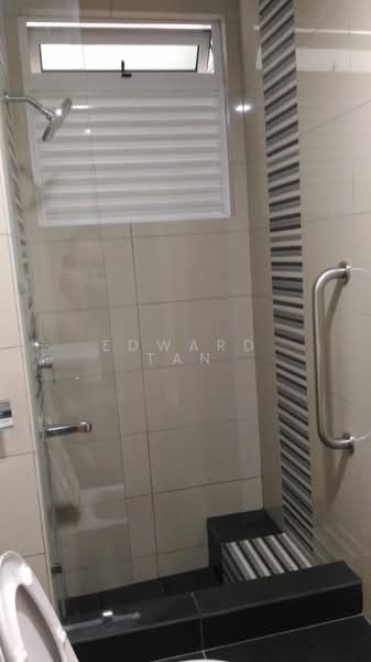 Tropez Residences untuk Untuk Disewa - RM 1,650 /bulan, Apr 2026 - Bathroom - PropertyGuru.com.my