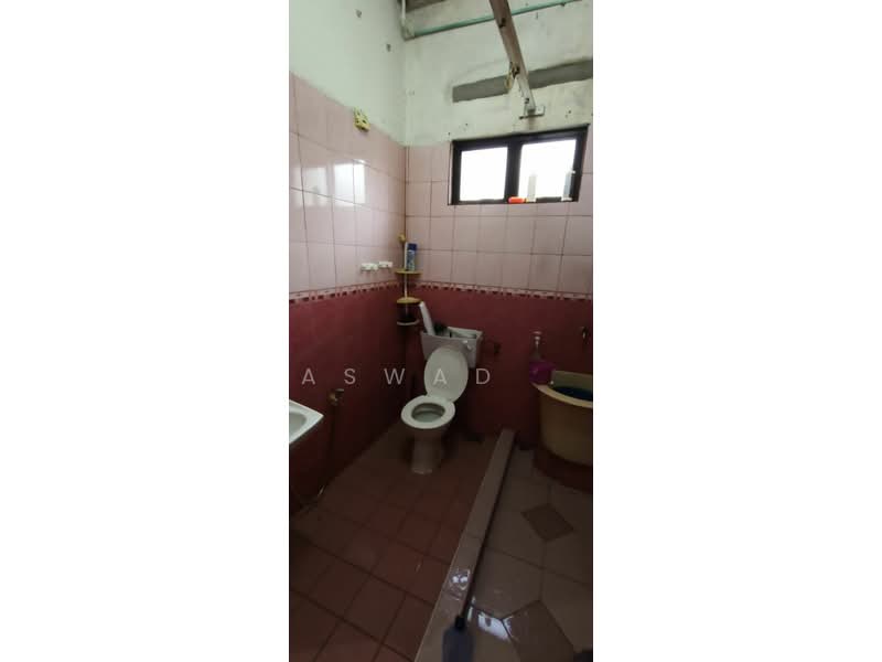 Semi-Detached House for Sale in Tanjung Bungah (Penang) - Aswad . - Bathroom - PropertyGuru.com.my