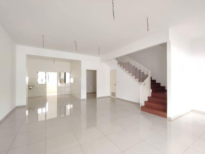 Rumah Teres 2 Tingkat untuk Disewa di Setia Utama (Setia Alam) - Annie Kho - Living Room - PropertyGuru.com.my