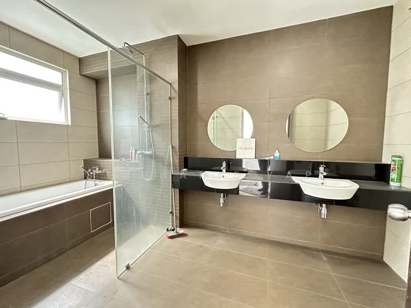Semi-Detached House for Sale in Ambang Botanic (Klang) - Stephanie Yap - Bathroom - PropertyGuru.com.my