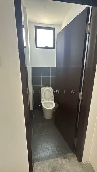 Shop for Rent in Taman Kota Masai (Pasir Gudang) - Julie Yew - Bathroom - PropertyGuru.com.my