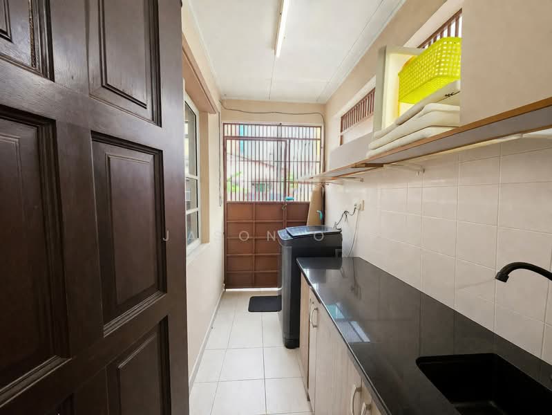 Putra Permai, Putra Heights, Extended Kitchen, Face Open, Big Living - 5