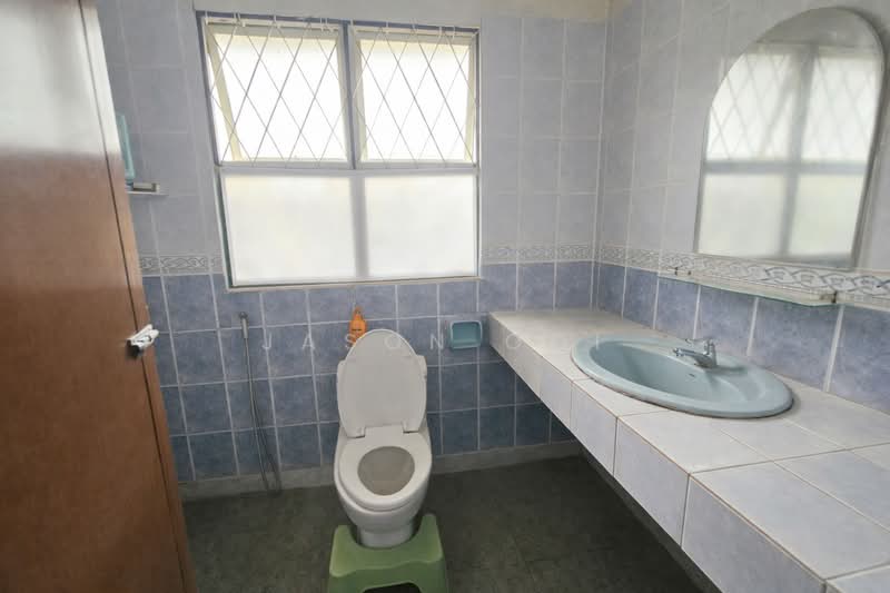 2-storey Terraced House for Sale in Putra Permai (Subang Jaya) - Jason Ooi - Bathroom - PropertyGuru.com.my