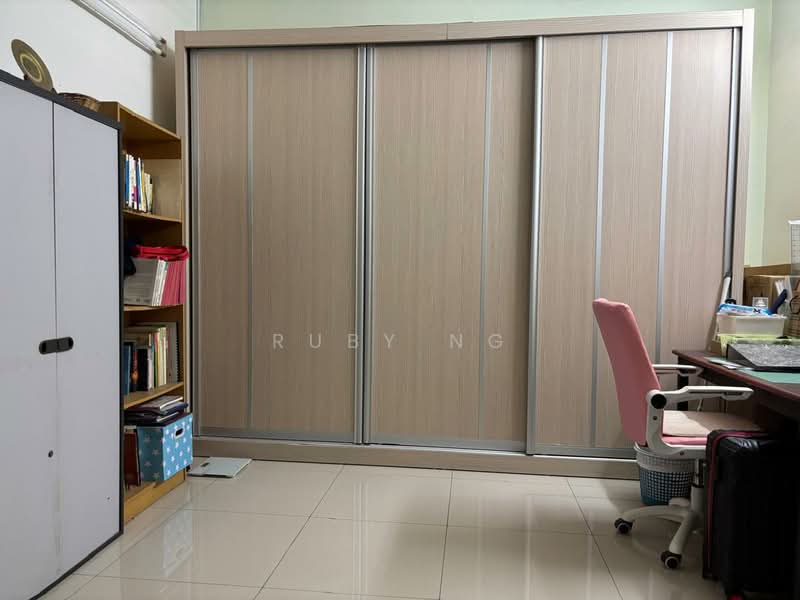 Rumah Teres 2 Tingkat untuk Dijual di Seksyen 27 (Shah Alam) - Ruby Ng - Study - PropertyGuru.com.my