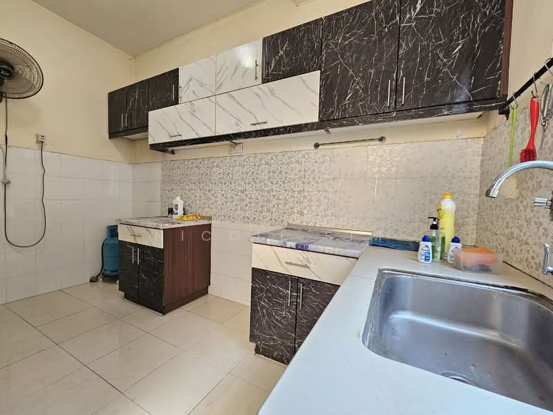 Rumah Teres 2 Tingkat untuk Dijual di Ampang Saujana (Ampang) - Nicole Sim - Kitchen - PropertyGuru.com.my