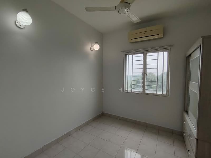 Apartment for Rent at Puteri Bayu Apartment - Joyce Hoo - Bedroom - PropertyGuru.com.my