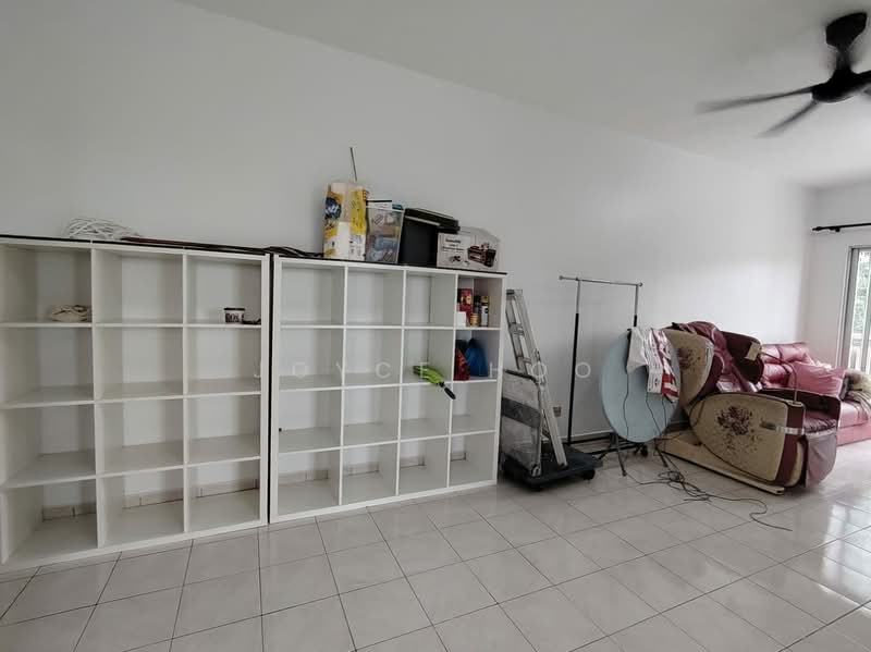 Apartment for Rent at Puteri Bayu Apartment - Joyce Hoo - Living Room - PropertyGuru.com.my