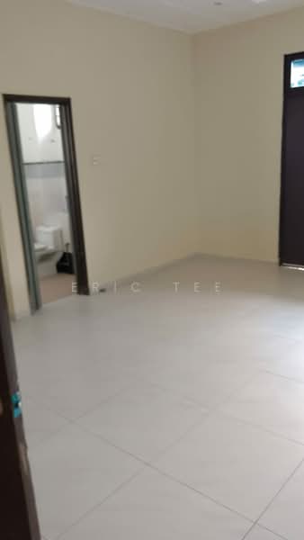 Rumah Teres 2 Tingkat untuk Disewa di Permas Jaya (Johor Bahru) - Eric Tee - Interior - PropertyGuru.com.my
