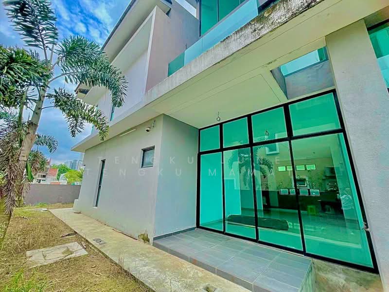 Rumah Banglo untuk Dijual di Bangi (Selangor) - Tengku June Tengku Mamat - Exterior - PropertyGuru.com.my