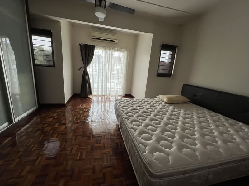 Rumah Teres 3 Tingkat untuk Dijual di Puchong (Selangor) - Gary Lim - Bedroom - PropertyGuru.com.my