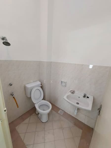 1-storey Terraced House for Rent in Bukit Indah (Iskandar Puteri (Nusajaya)) - Alex Lim - Bathroom - PropertyGuru.com.my