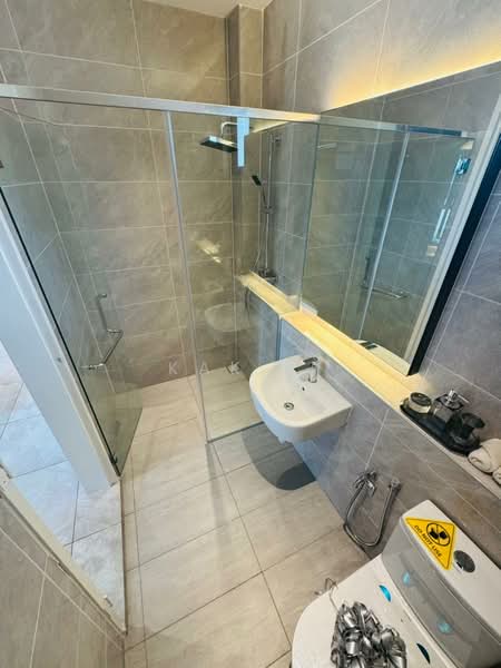 Parkland Avenue untuk Untuk Dijual - RM 510,000, Apr 2026 - Bathroom (Attached Master Bedroom) - PropertyGuru.com.my