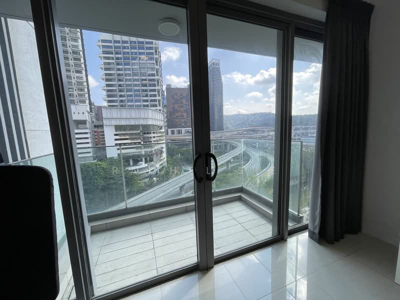 Servis Apartment untuk Dijual di Reflection Residences - Rachel Sie - Balcony - PropertyGuru.com.my