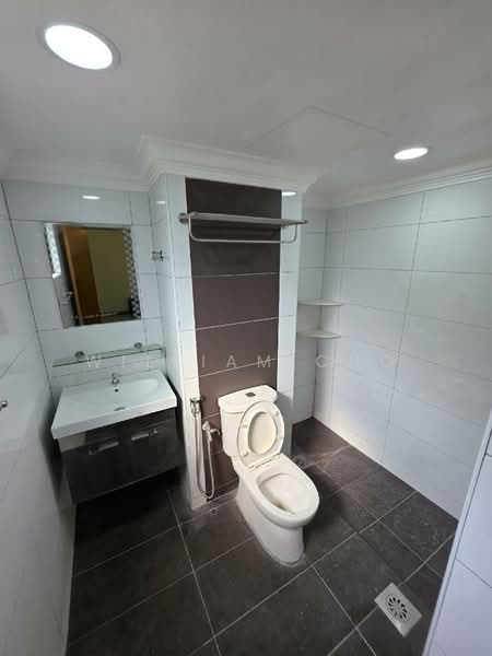 Angkasa Impian 1 untuk Untuk Disewa - RM 3,700 /bulan, Apr 2026 - Bathroom - PropertyGuru.com.my