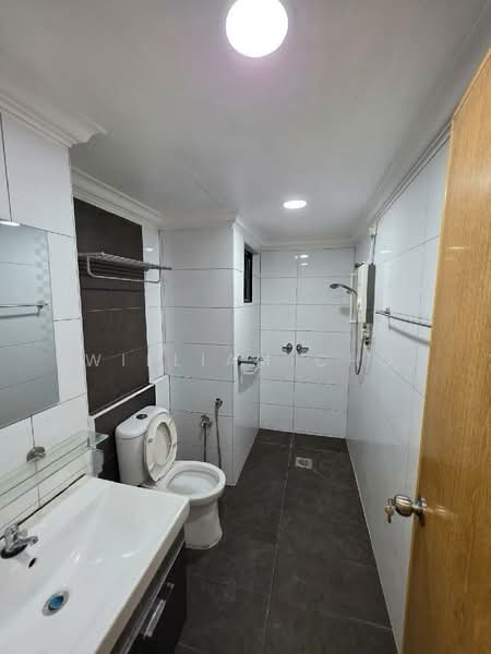 Angkasa Impian 1 untuk Untuk Disewa - RM 3,700 /bulan, Apr 2026 - Bathroom - PropertyGuru.com.my