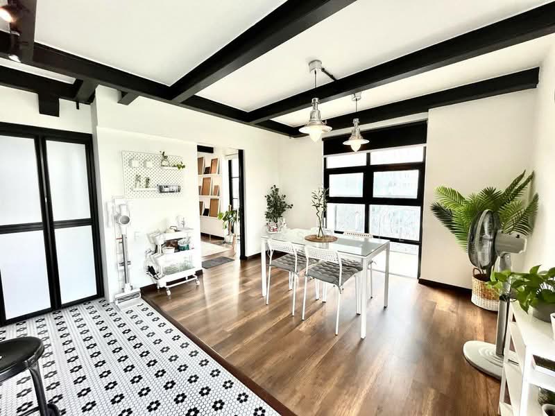 Service Residence for Sale at Colonial @ Empire City - Fatin Ismail - Dining Room - PropertyGuru.com.my