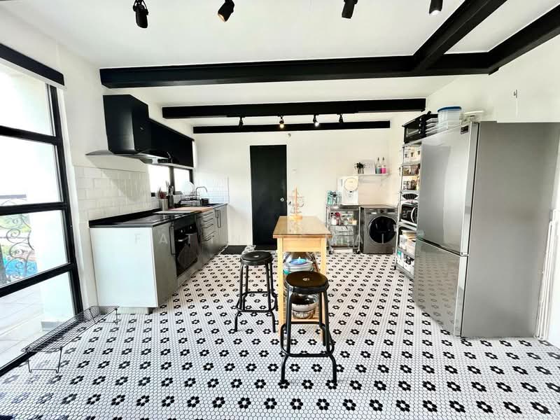 Service Residence for Sale at Colonial @ Empire City - Fatin Ismail - Kitchen - PropertyGuru.com.my