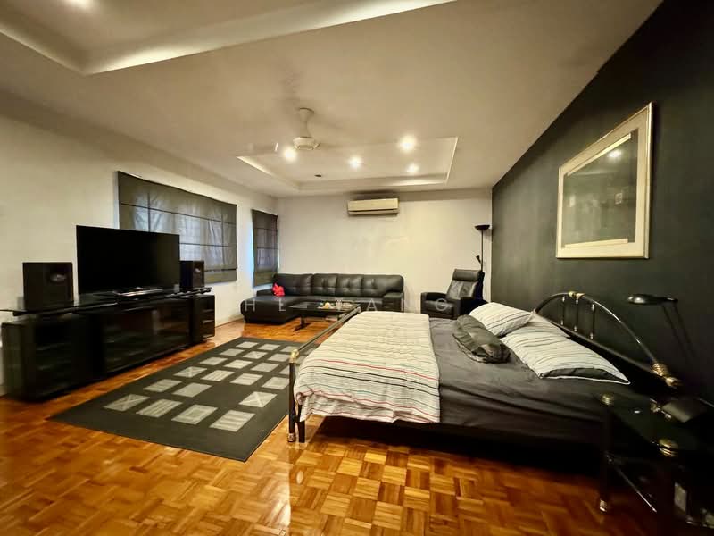 2-storey Terraced House for Sale in Subang Jaya (Selangor) - HL Tang - Master bedroom - PropertyGuru.com.my