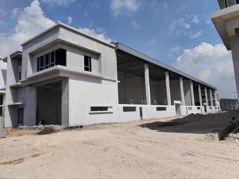 Semi-D Factory for Rent in Puncak Alam (Selangor) - Henry Chai - Exterior - PropertyGuru.com.my