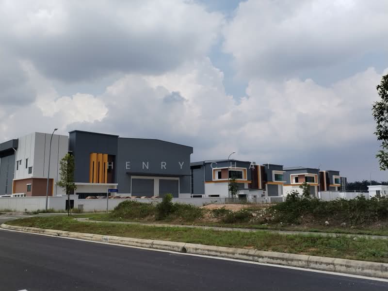 Kilang Berkembar untuk Disewa di Puncak Alam (Selangor) - Henry Chai - PropertyGuru.com.my