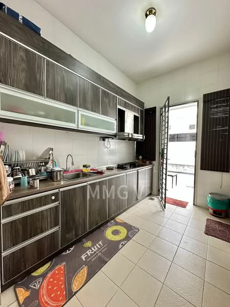 Semi-Detached House for Sale in Bandar Parklands (Klang) - Yongsen Lim - Kitchen - PropertyGuru.com.my