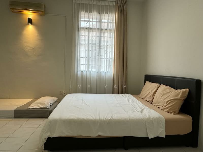 Semi-Detached House for Rent in Taman Idaman (Simpang Ampat) - Ivy Yap - Bedroom - PropertyGuru.com.my