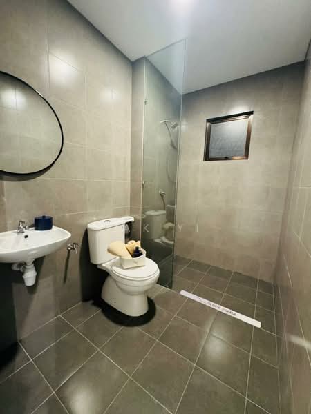 Condominium for Sale at KLEBANG COVE RESIDENSI - Kak Yi - Bathroom 2 - PropertyGuru.com.my