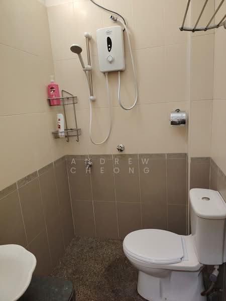 2-storey Terraced House for Rent in Bandar Baru Sri Petaling (Sri Petaling) - Andrew Cheong - Bathroom - PropertyGuru.com.my