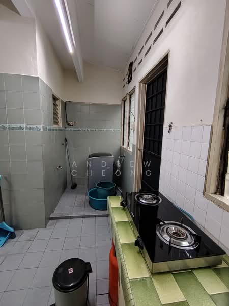 2-storey Terraced House for Rent in Bandar Baru Sri Petaling (Sri Petaling) - Andrew Cheong - Kitchen - PropertyGuru.com.my