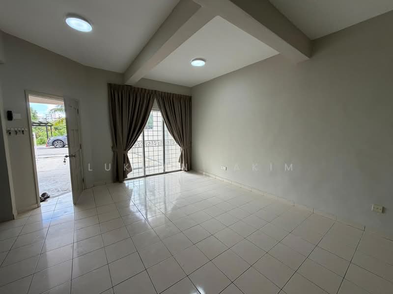 2-storey Terraced House for Rent in Bandar Baru Bangi (Selangor) - Lukman Hakim - Living Room - PropertyGuru.com.my