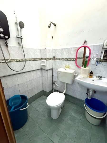 1-storey Terraced House for Sale in Bukit Indah (Iskandar Puteri (Nusajaya)) - Karl Lim - Bathroom - PropertyGuru.com.my