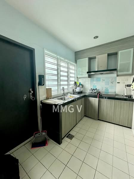 Bandar Puteri untuk Untuk Dijual - RM 699,000, Apr 2026 - Kitchen - PropertyGuru.com.my