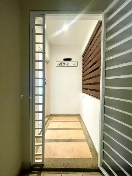 Kondominium untuk Dijual di Desa Villas - Fatin Ismail - Entrance - PropertyGuru.com.my