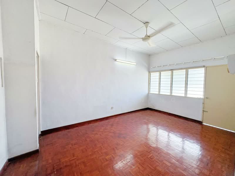 2-storey Terraced House for Sale in Taman Pelangi (Johor Bahru) - Javenthan Ng - Interior - PropertyGuru.com.my