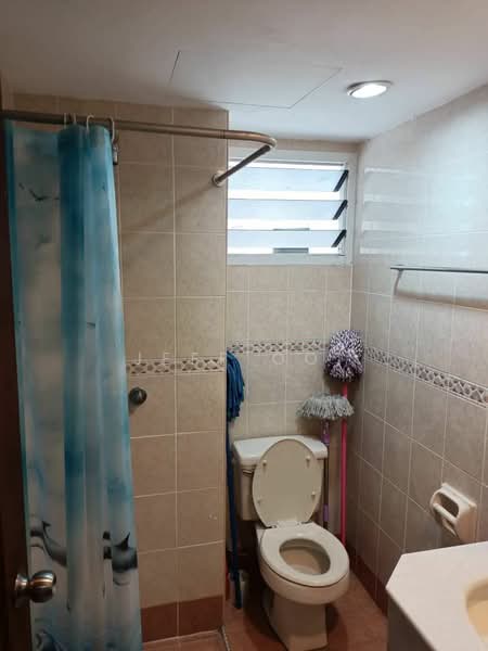 Gurney Park Condominium untuk Untuk Disewa - RM 2,100 /bulan, Apr 2026 - Bathroom - PropertyGuru.com.my