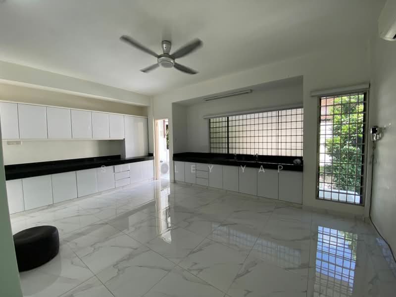 Taman Taynton View untuk Untuk Dijual - RM 2,800,000, Apr 2026 - Kitchen - PropertyGuru.com.my