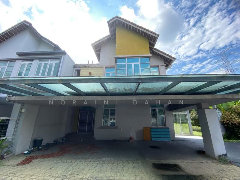 Semi-Detached House for Sale in Shah Alam (Selangor) - Noraini Dahan - Exterior - PropertyGuru.com.my