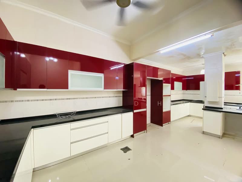 Semi-Detached House for Sale in Shah Alam (Selangor) - Noraini Dahan - Kitchen - PropertyGuru.com.my