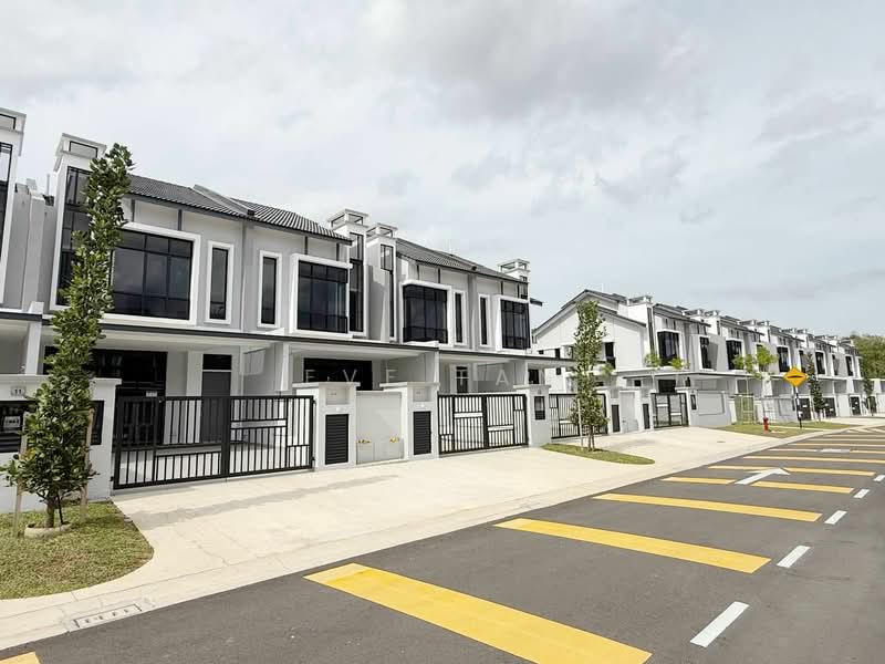 2-storey Terraced House for Sale in Taman Mount Austin (Tebrau) - Eve Tan - Exterior - PropertyGuru.com.my