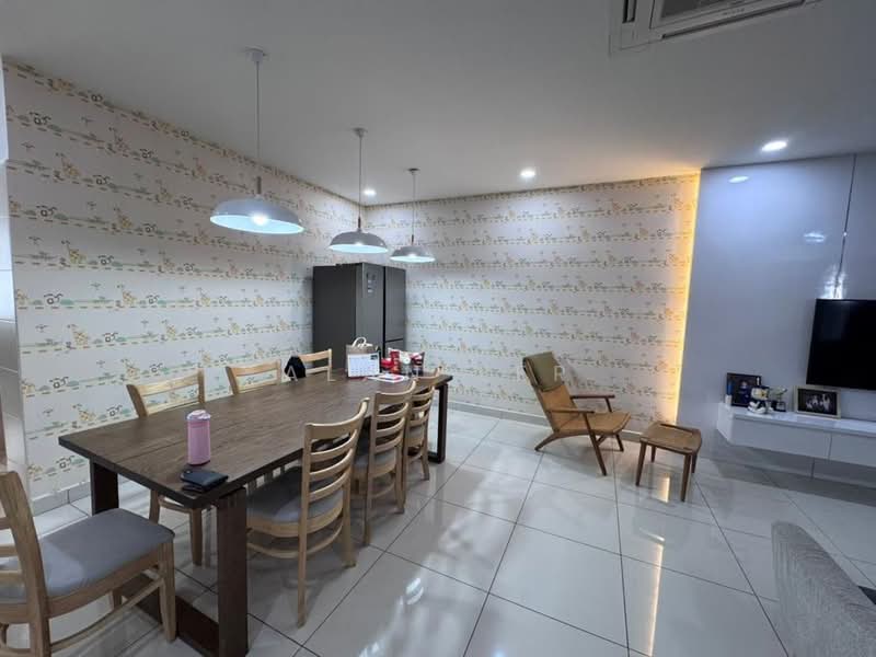Taman Dato Onn untuk Untuk Dijual - RM 930,000, Apr 2026 - Dining Room - PropertyGuru.com.my
