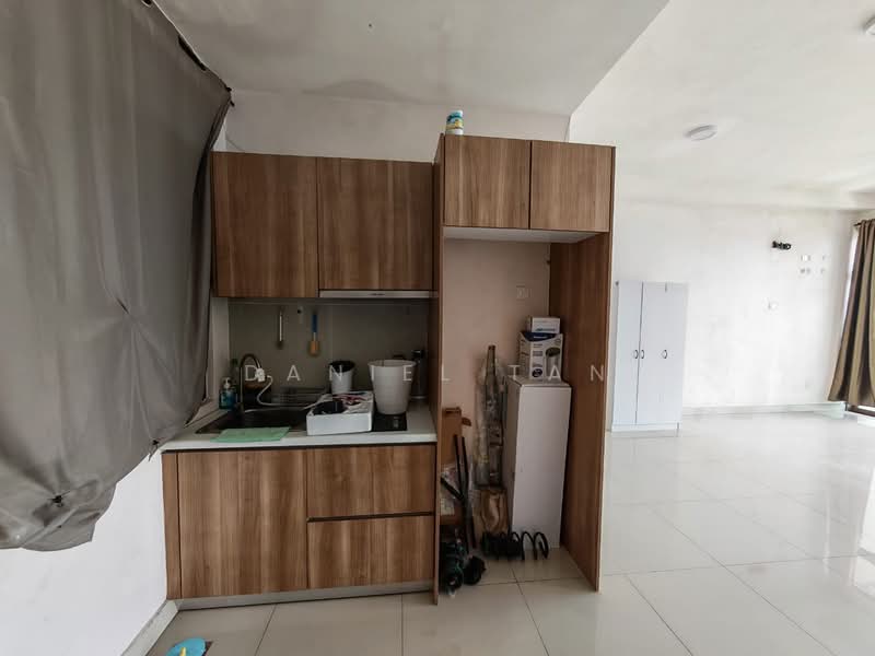 Service Residence for Sale at Palazio - Daniel Tan - Kitchen - PropertyGuru.com.my