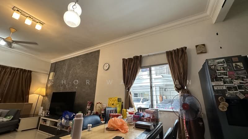 Townhouse for Sale in Kampung Sungai Kayu Ara (Petaling Jaya) - Chor Wai Chan - Living Room - PropertyGuru.com.my