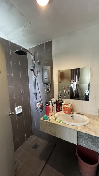 Townhouse for Sale in Kampung Sungai Kayu Ara (Petaling Jaya) - Chor Wai Chan - Bathroom - PropertyGuru.com.my